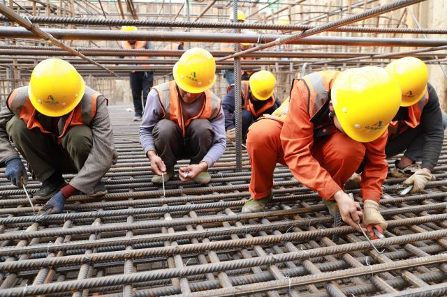 五一不停工，东青高速改扩建施工建设忙——致敬坚守一线的建筑劳务分包队伍