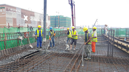 中水电四局深圳地铁项目部9月创施工新高 建筑劳务分包助力5跨现浇箱梁高效完成